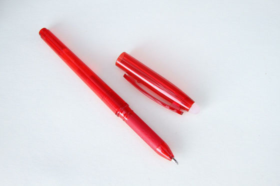 MSDS que escreve fluentemente a bola de fricção Pen With Needle Tip apagável